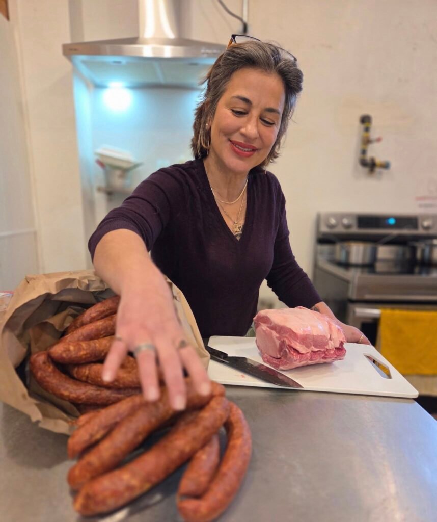 luiana SOPA in kitchen chourizo